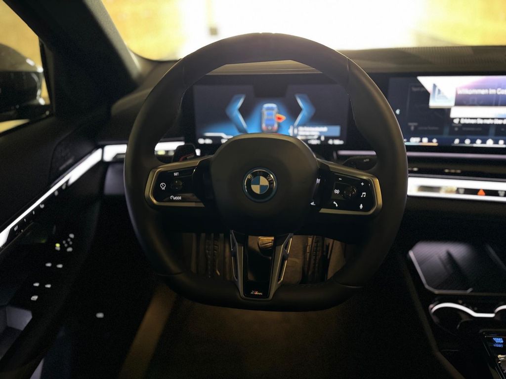 BMW i5 2024
