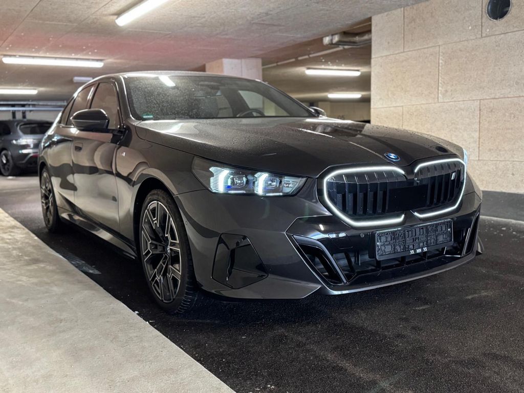 BMW i5 2024