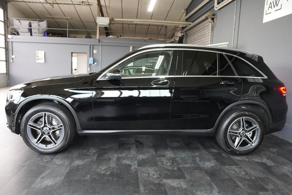 Mercedes-Benz GLC 300 2021