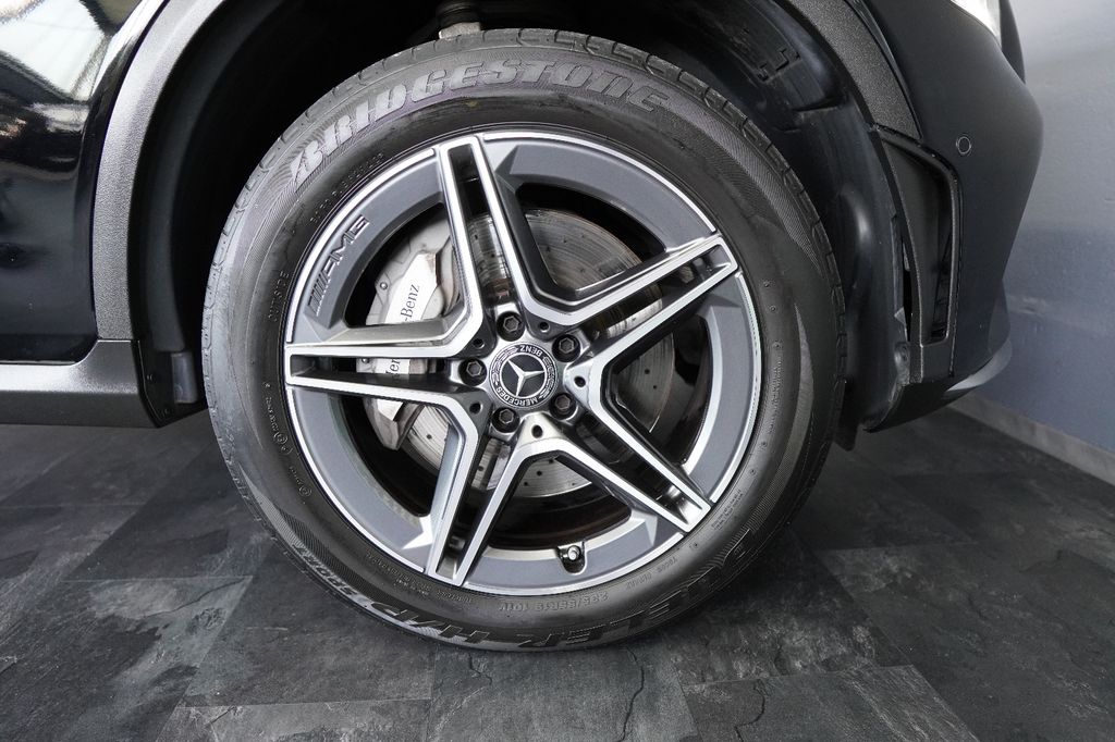 Mercedes-Benz GLC 300 2021