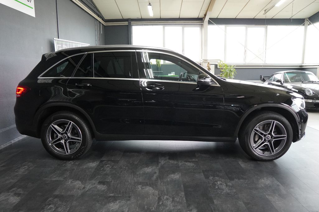 Mercedes-Benz GLC 300 2021
