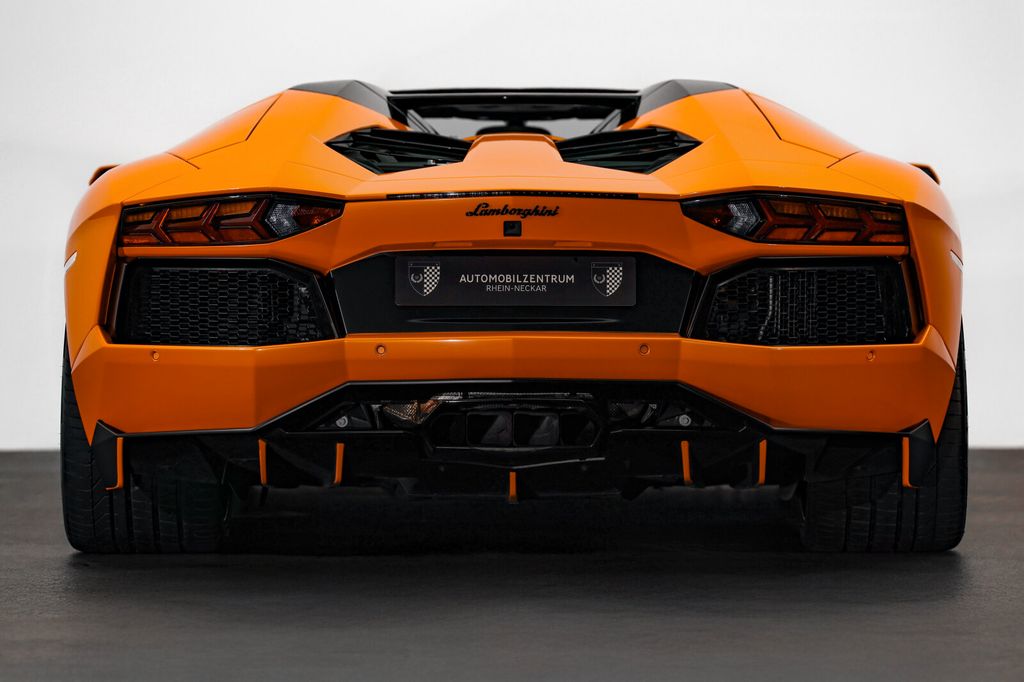 Lamborghini Aventador 2015