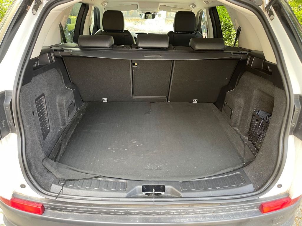 Land Rover Discovery Sport 2021