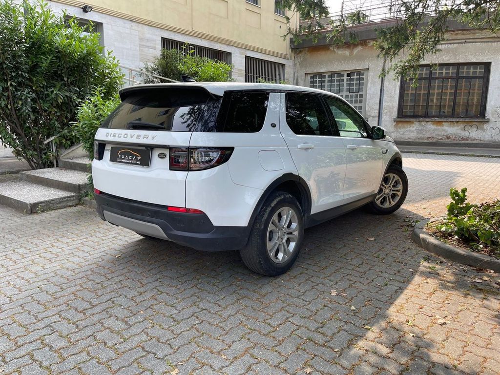 Land Rover Discovery Sport 2021
