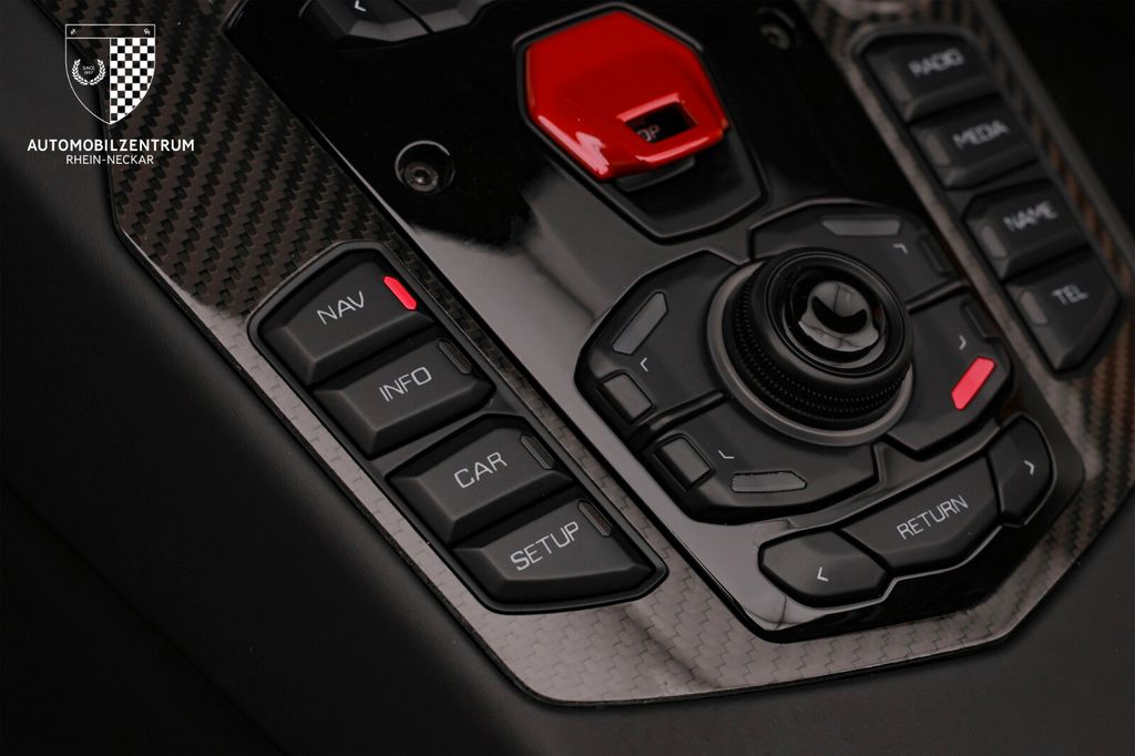 Lamborghini Aventador 2015