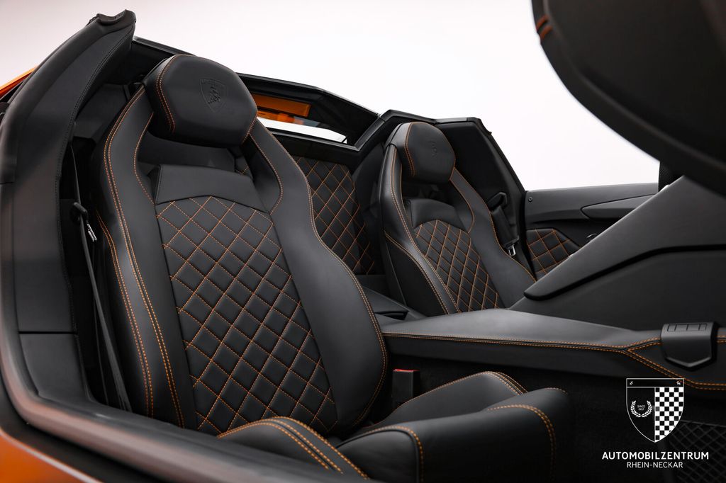 Lamborghini Aventador 2015