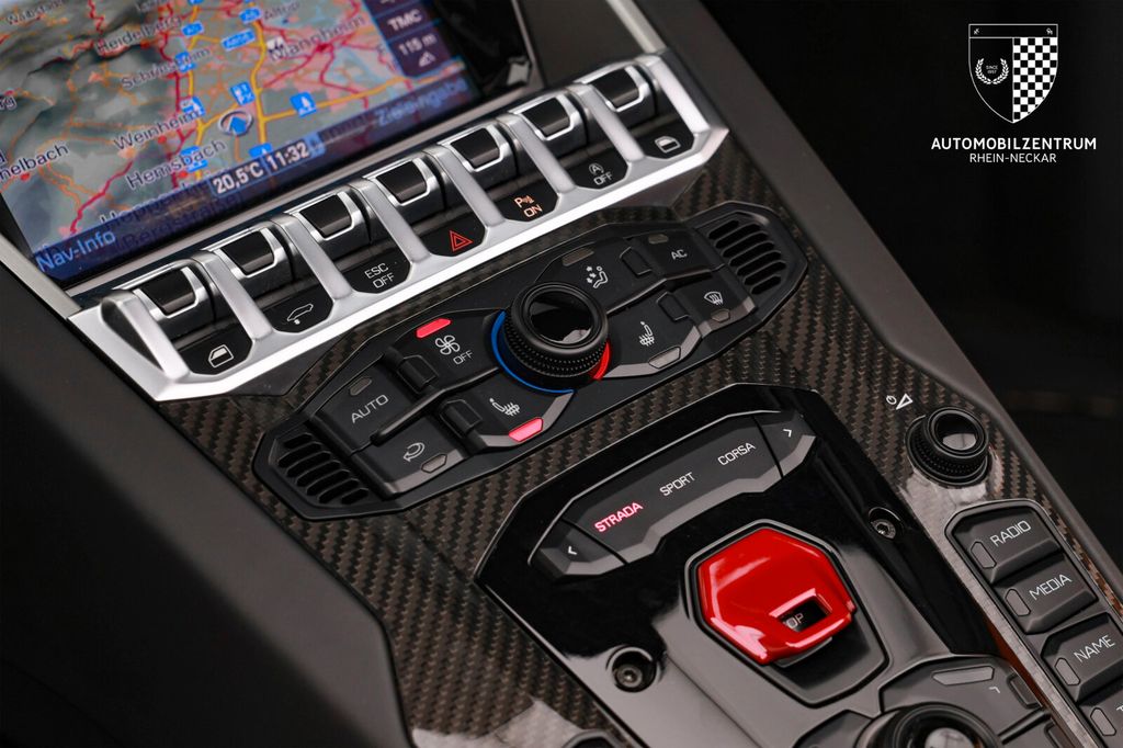 Lamborghini Aventador 2015