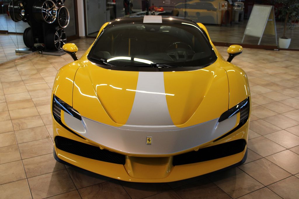 Ferrari SF90 2024
