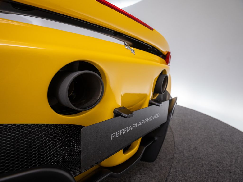 Ferrari SF90 2022