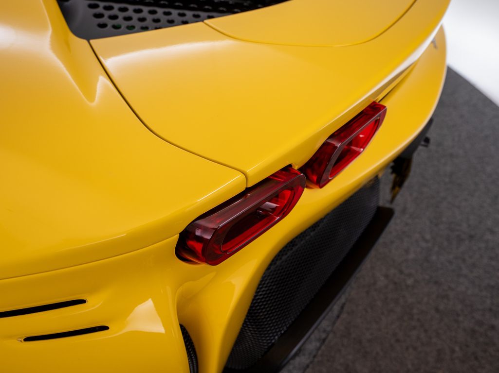 Ferrari SF90 2022