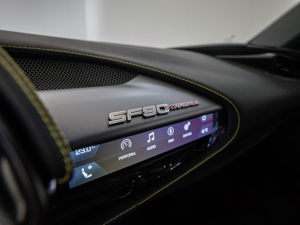 Ferrari SF90 2022