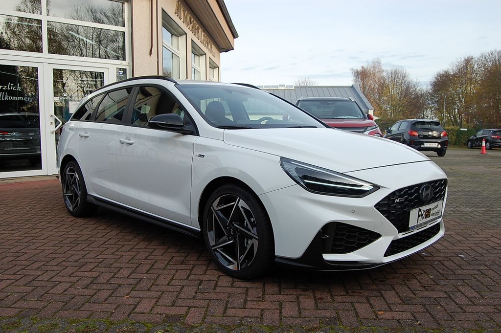 Hyundai i30 2025