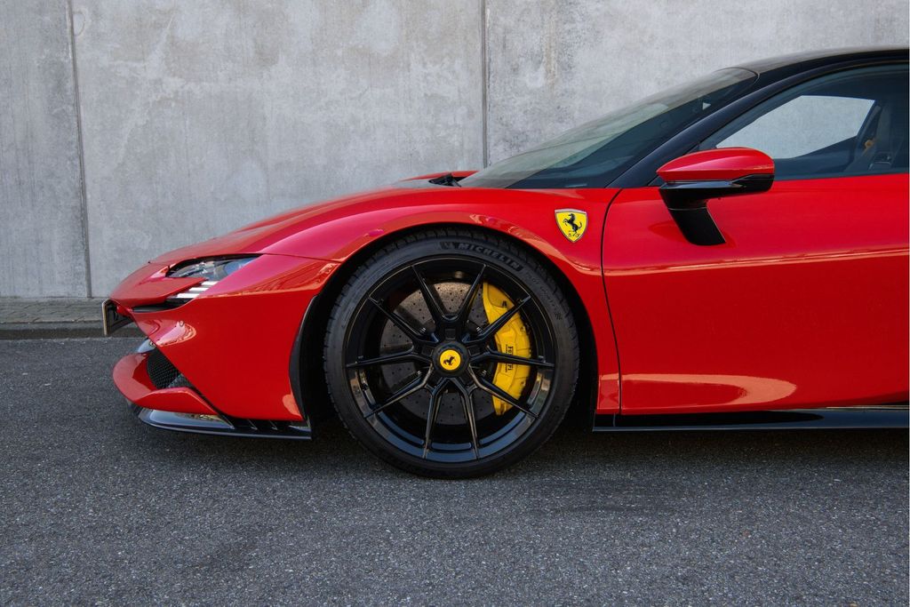Ferrari SF90 2022