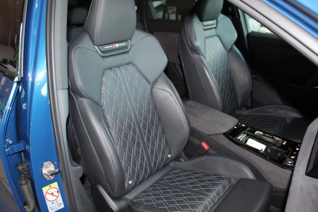 Audi SQ6 e-tron 2024