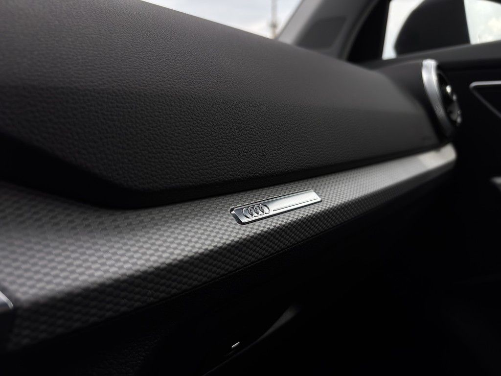 Audi Q2 2024