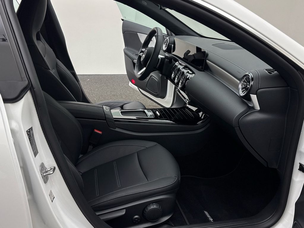 Mercedes-Benz CLA 250 2025