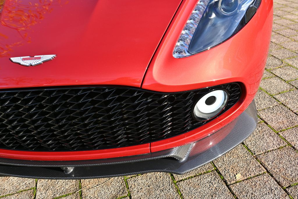 Aston Martin Vanquish 2019