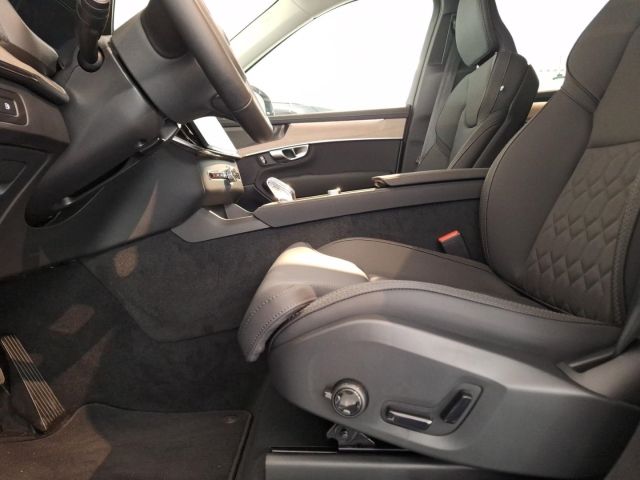 Volvo XC90 2025