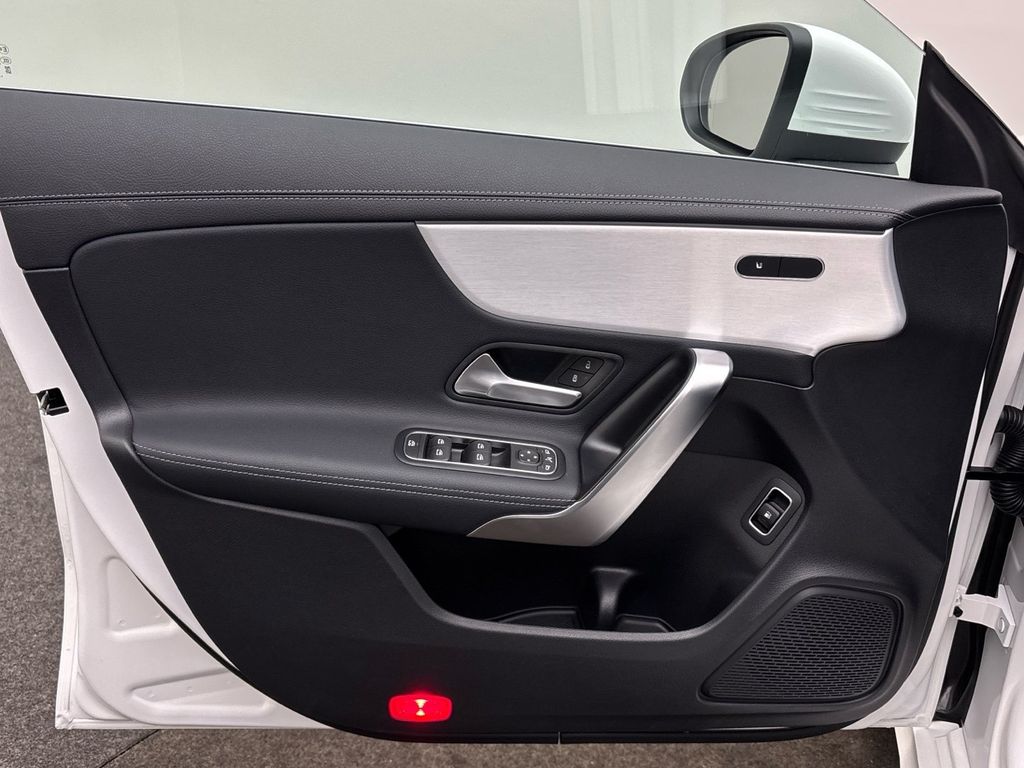 Mercedes-Benz CLA 250 2025