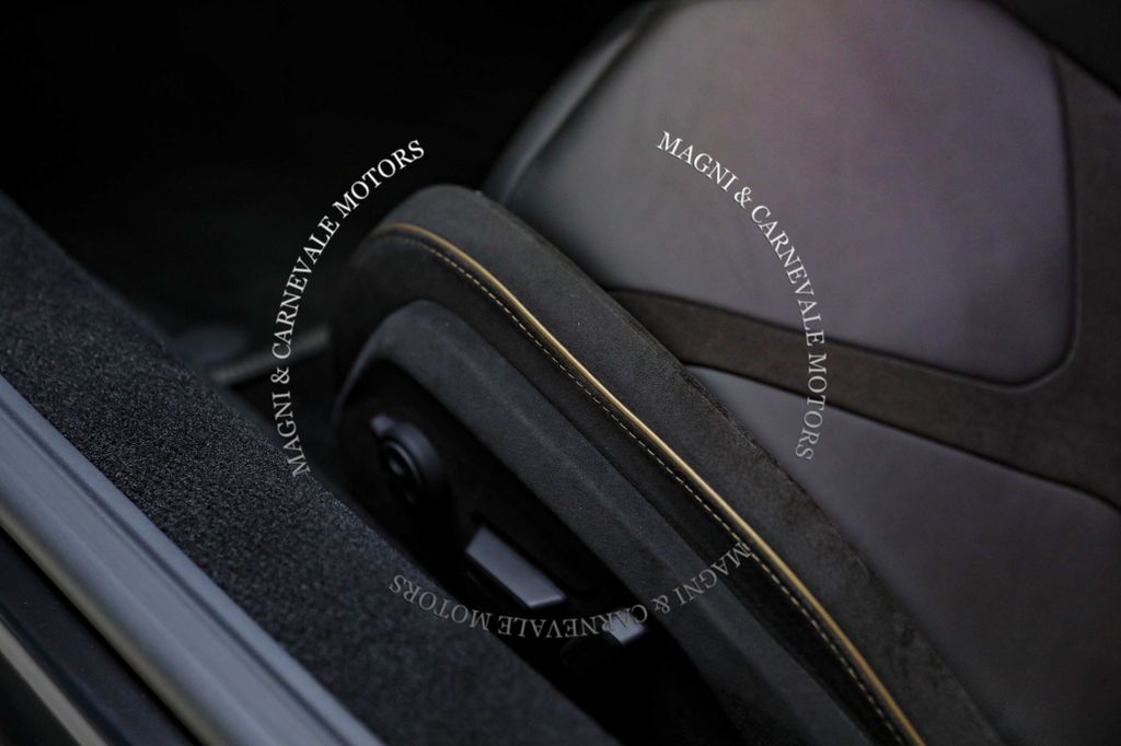 Lamborghini Revuelto 2024