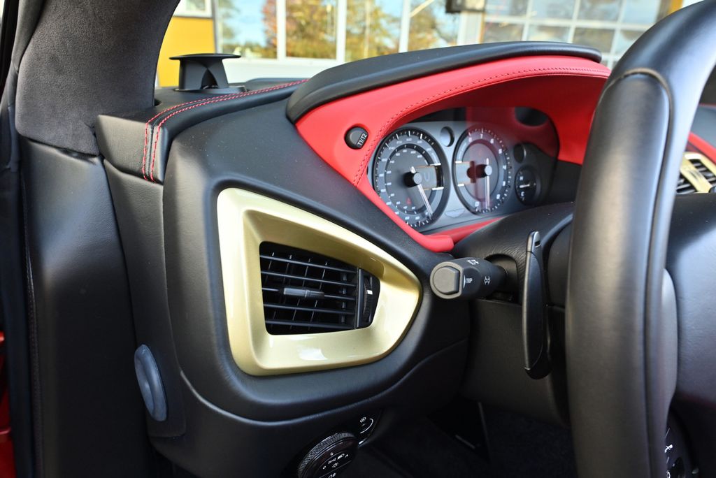 Aston Martin Vanquish 2019