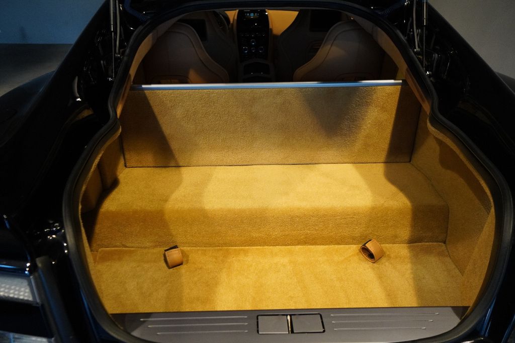 Aston Martin Rapide 2016