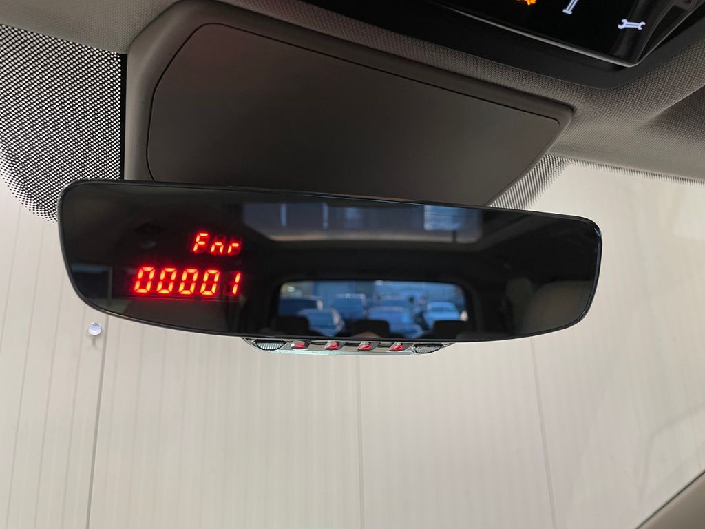 Volkswagen T7 Multivan 2024