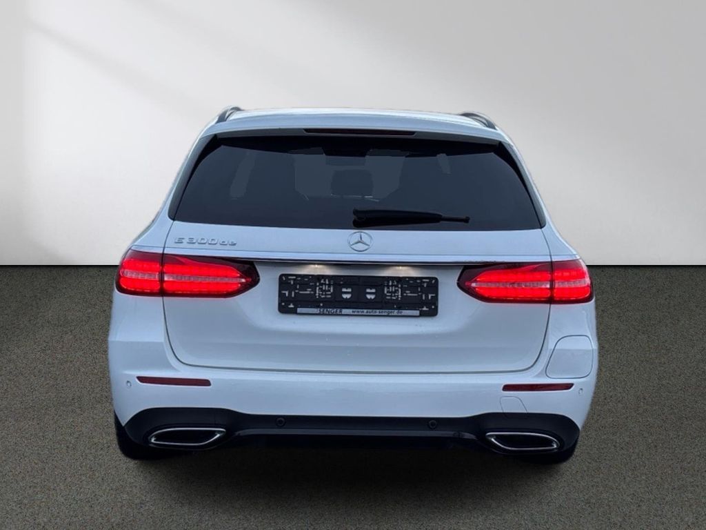 Mercedes-Benz E 300 2021