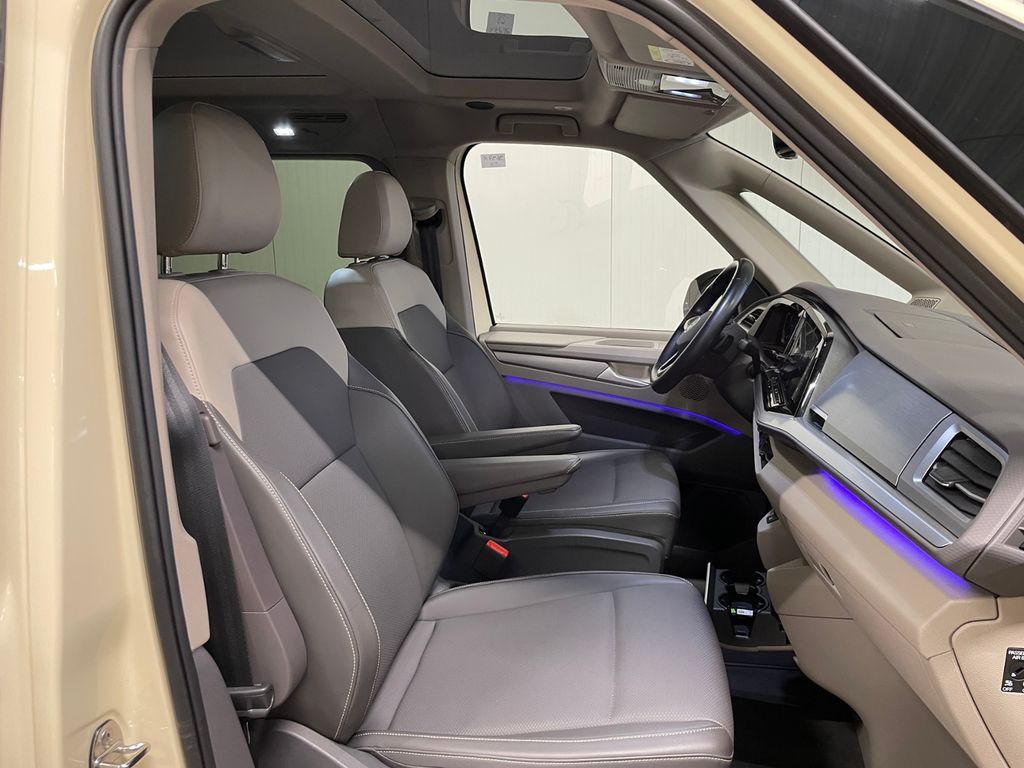 Volkswagen T7 Multivan 2024