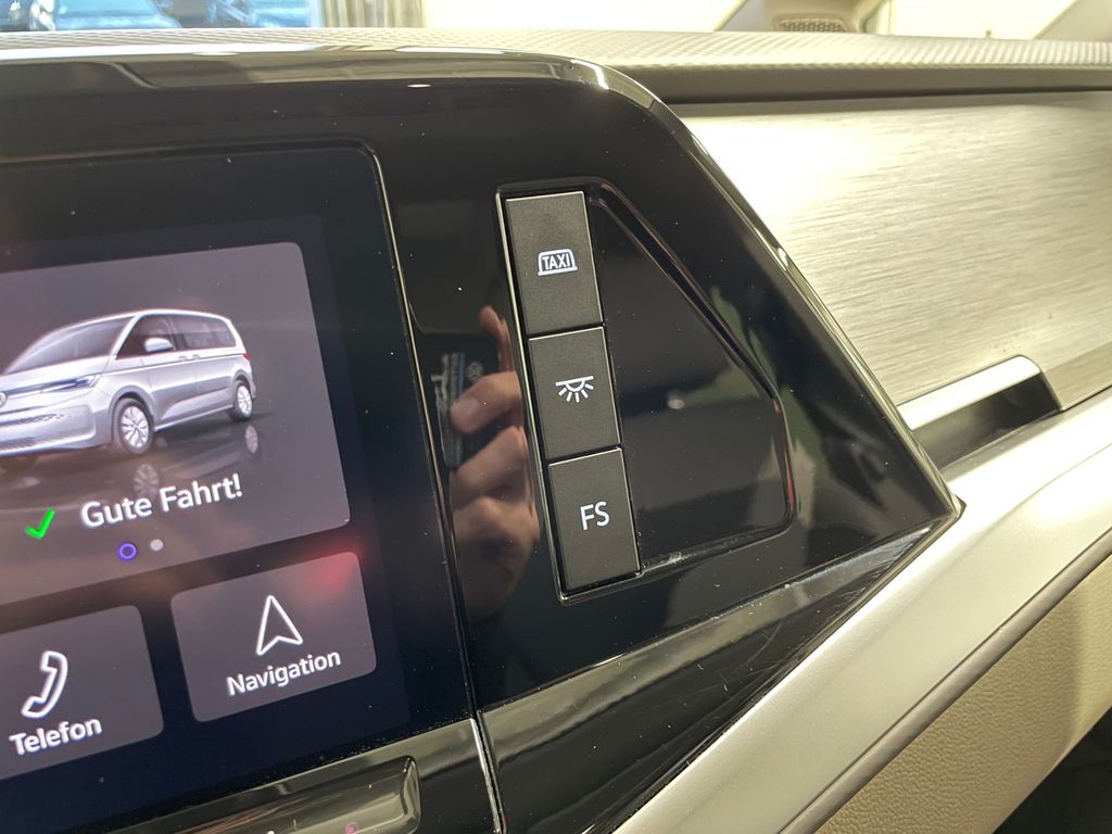 Volkswagen T7 Multivan 2024