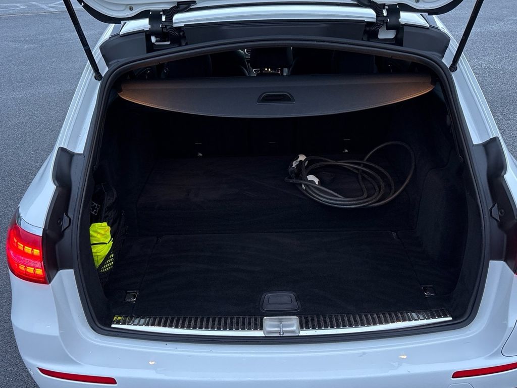 Mercedes-Benz E 300 2021