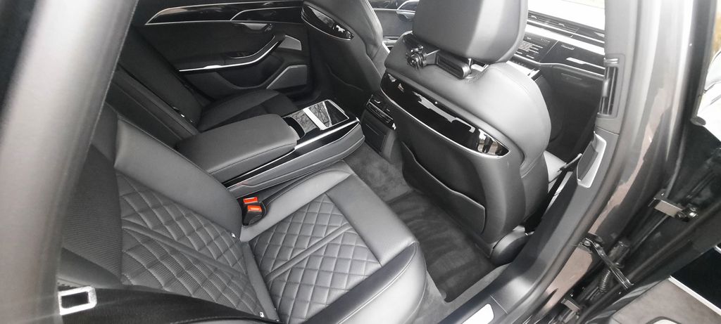 Audi S8 2021