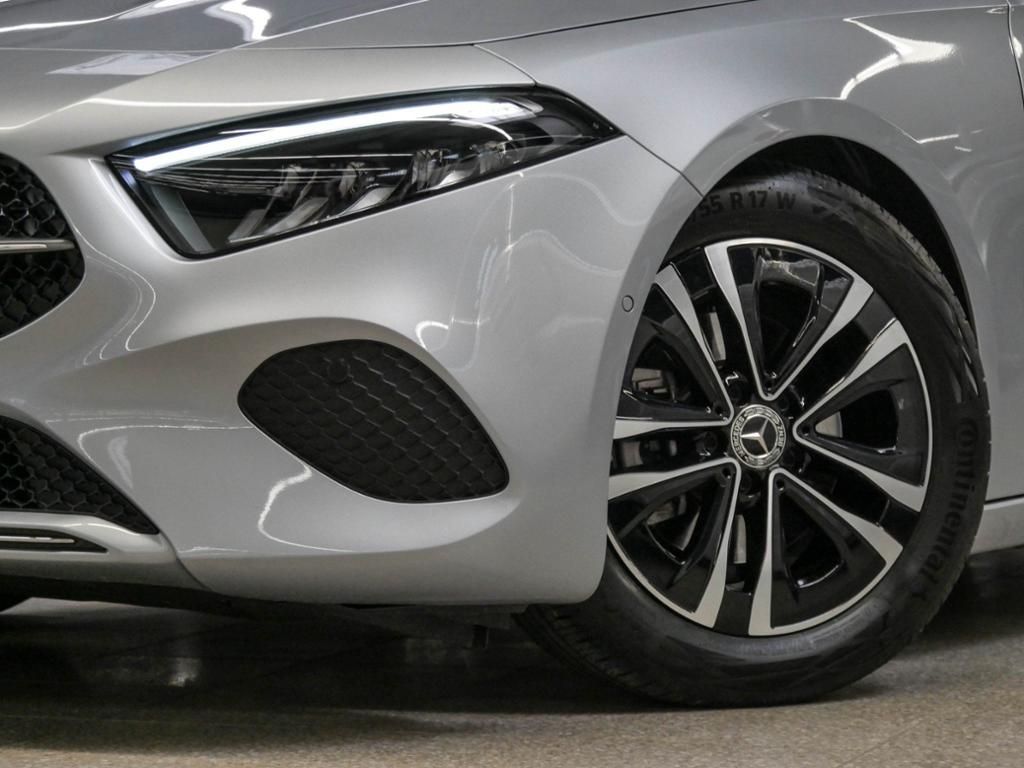 Mercedes-Benz A 180 2024