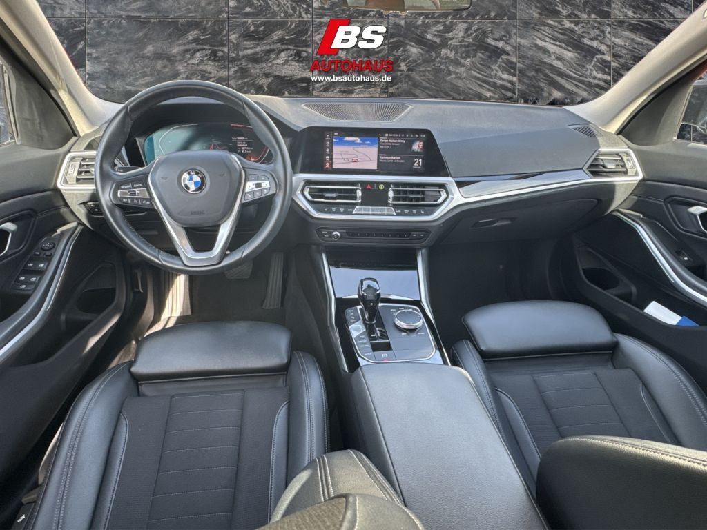 BMW 318 2019