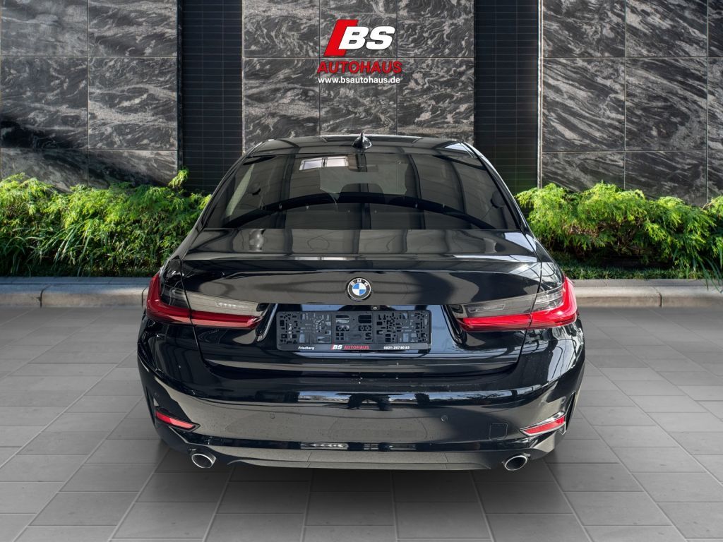 BMW 318 2019
