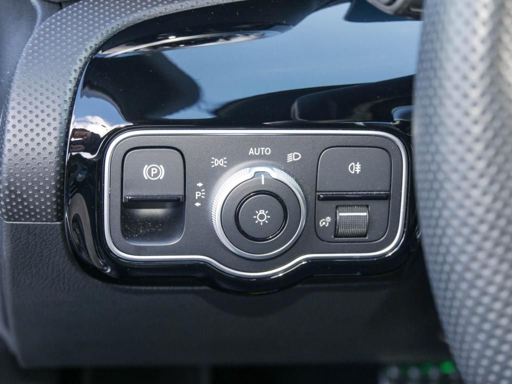 Mercedes-Benz A 250 2024