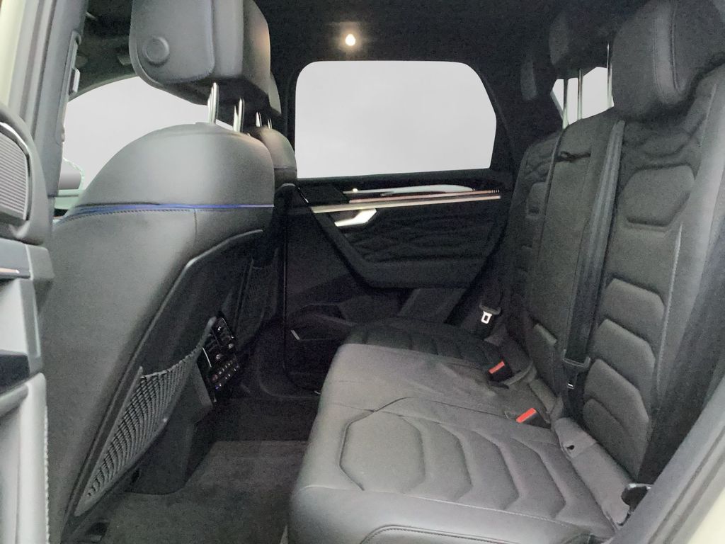 Volkswagen Touareg 2025