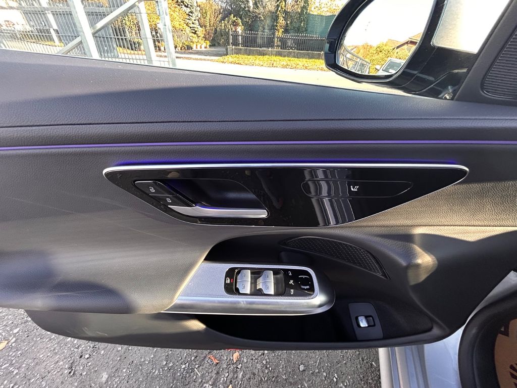 Mercedes-Benz E 300 2024