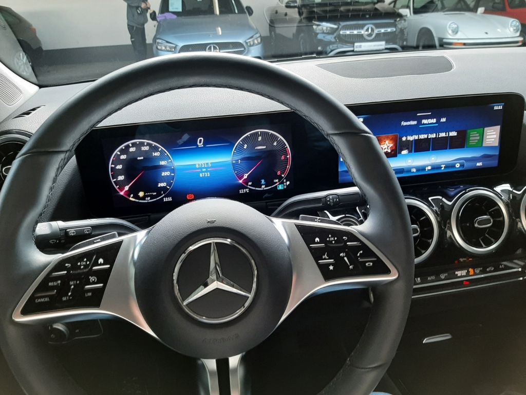 Mercedes-Benz B 180 2024