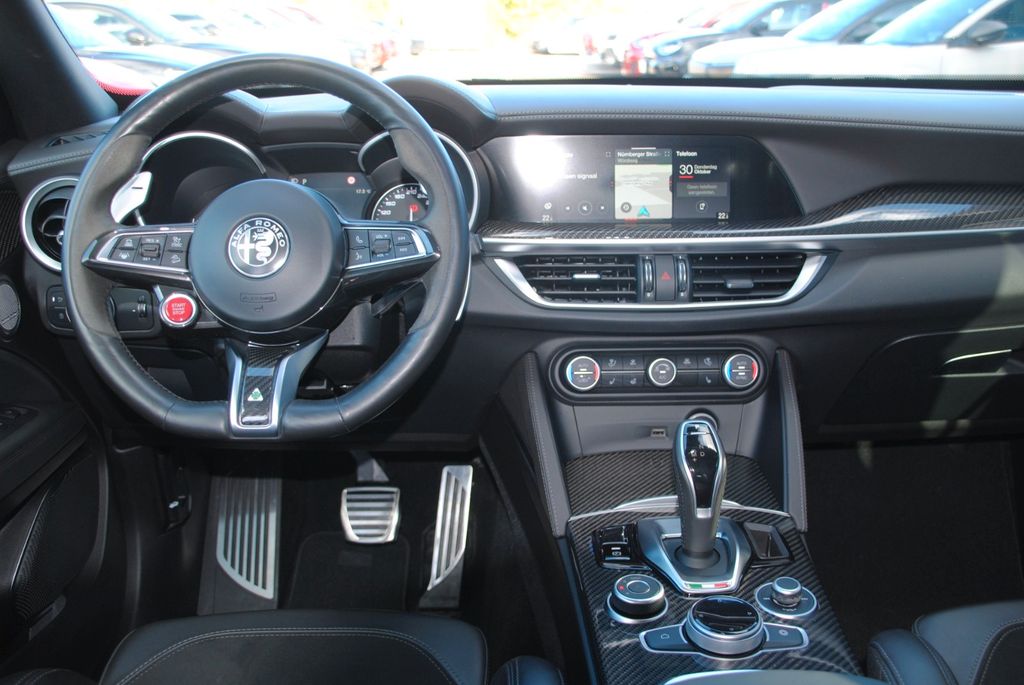 Alfa Romeo Stelvio 2021