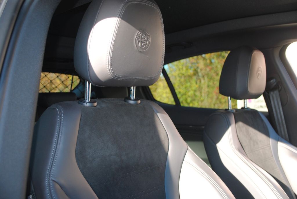 Alfa Romeo Stelvio 2021