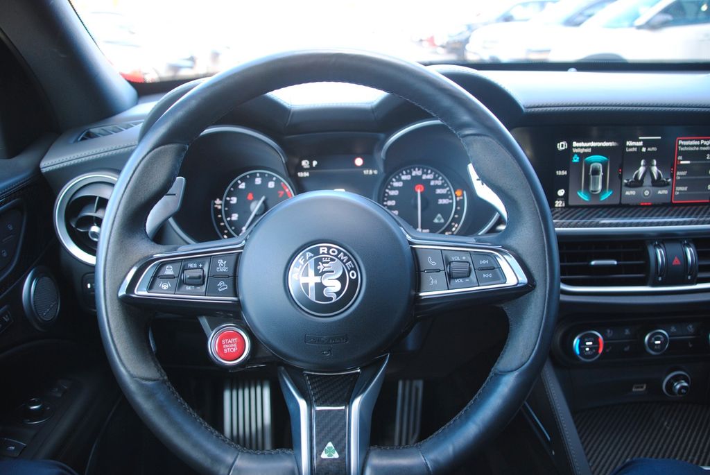 Alfa Romeo Stelvio 2021