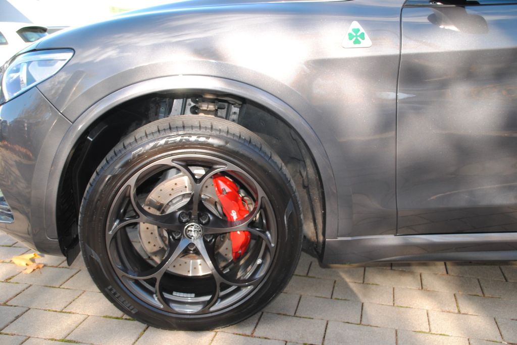 Alfa Romeo Stelvio 2021