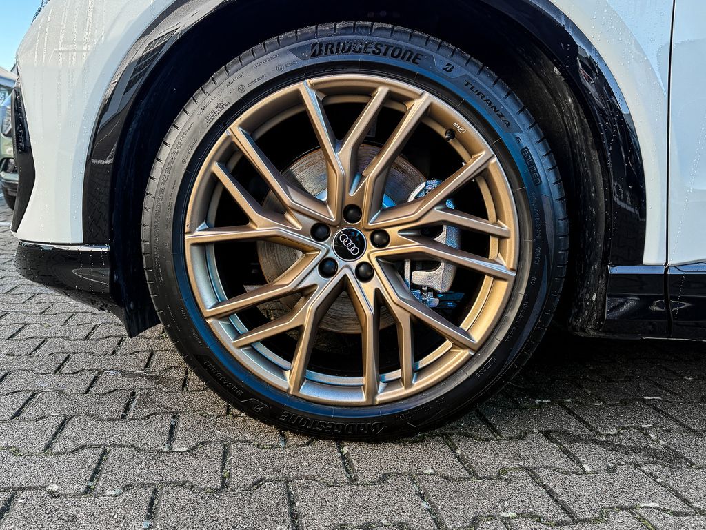 Audi Q4 2025