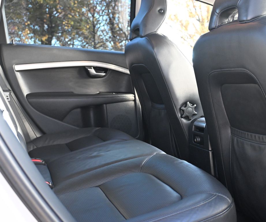 Volvo V70 2011