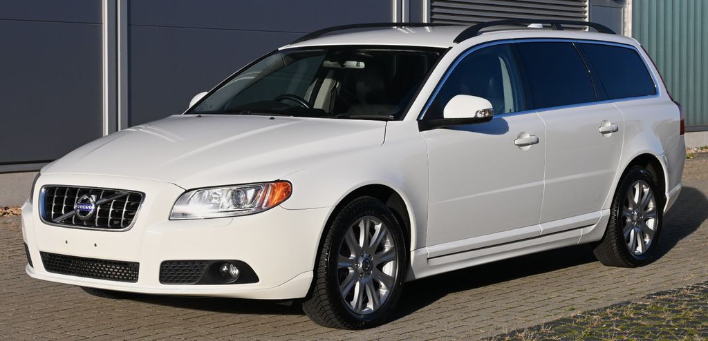 Volvo V70 2011