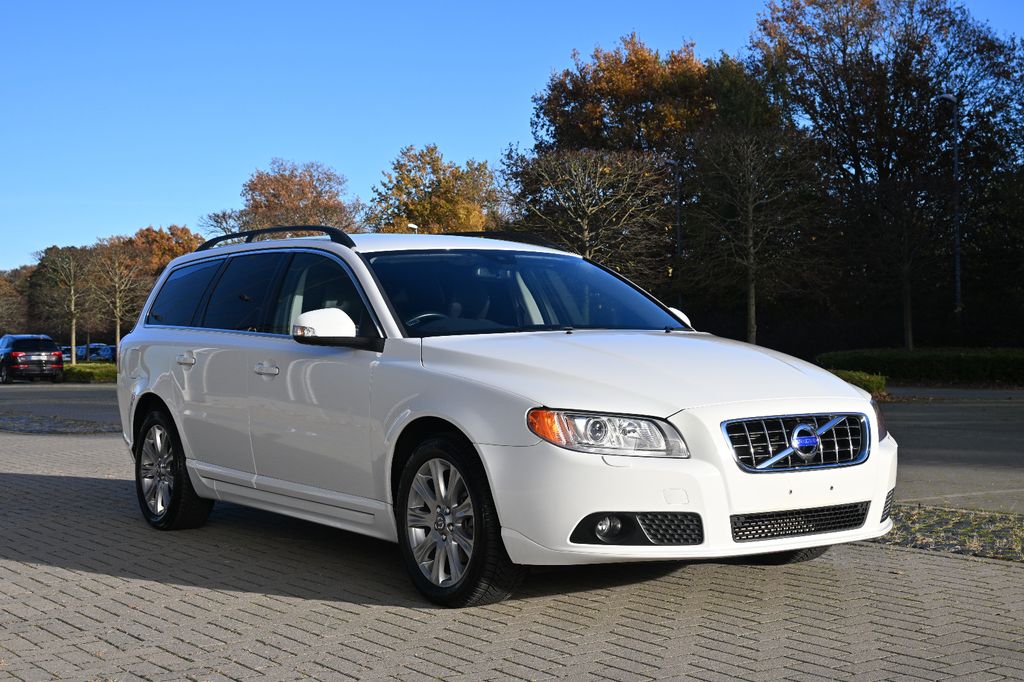 Volvo V70 2011