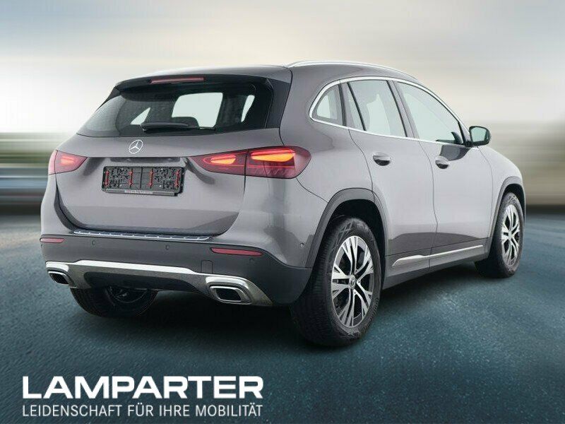 Mercedes-Benz GLA 180 2024