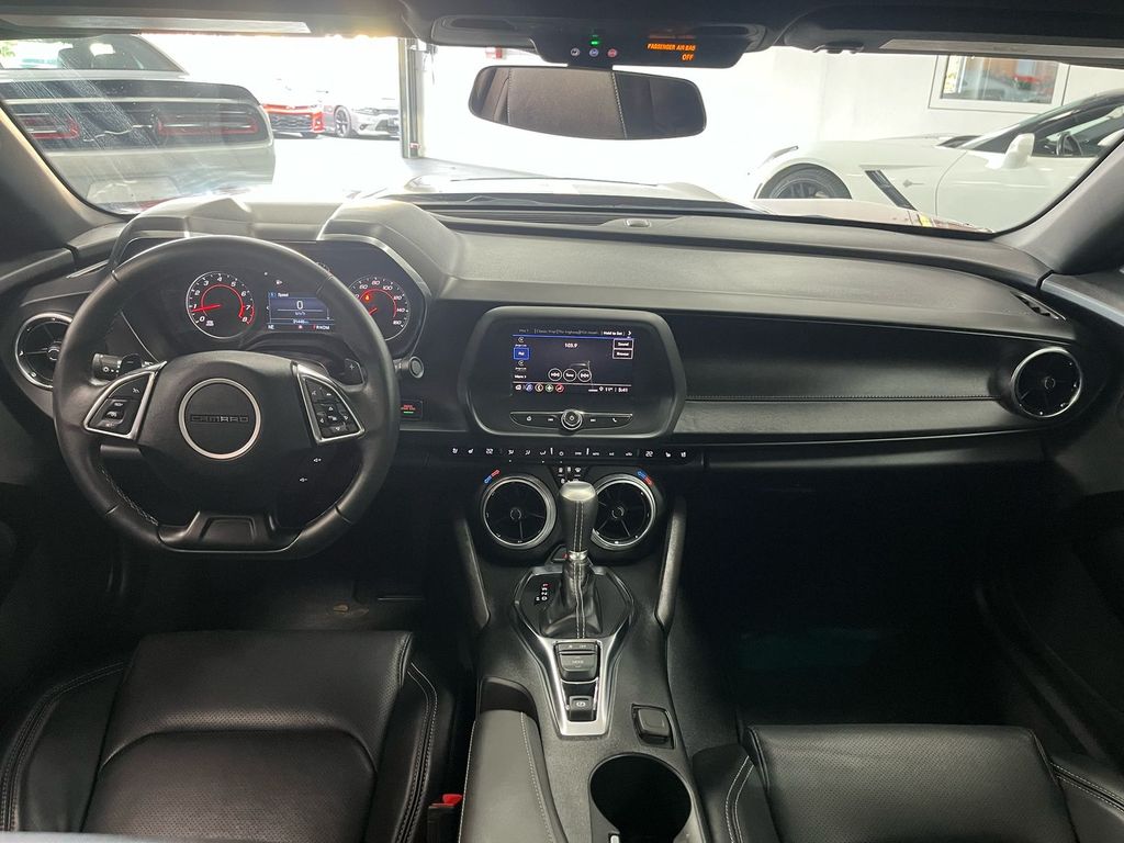 Chevrolet Camaro 2024