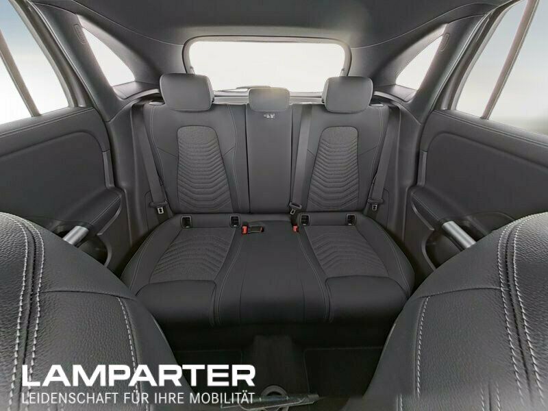 Mercedes-Benz GLA 180 2024